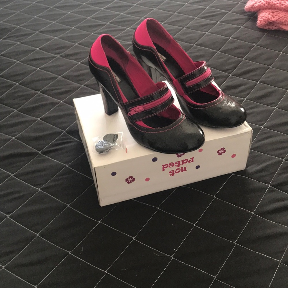 Black and pink heels